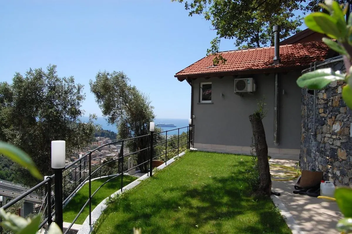 Case Nel Verde Con Vista Mare, Rapallo 0*,  Italy