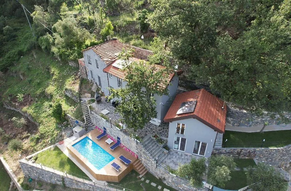 Case Nel Verde Con Vista Mare, Rapallo 0*,  Italy